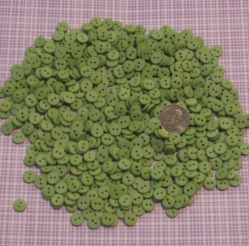 PULSANTI ROTONDI TINTI A MANO 3\8", 2 fori, colori assortiti, lotti da 25, 50, 100 - Foto 27 di 67