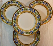 BEAUTIFUL SET OF 4 KPM MORNING GLORY FLOWER SOUP PLATES 19TH CENTURY