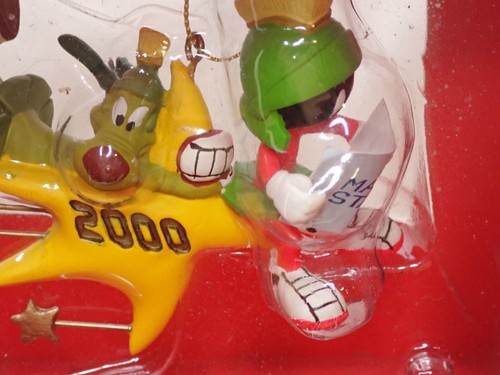 Warner Bros Marvin the Martian & K-9 On Shooting Star 2000 Christmas Ornament - Picture 2 of 7