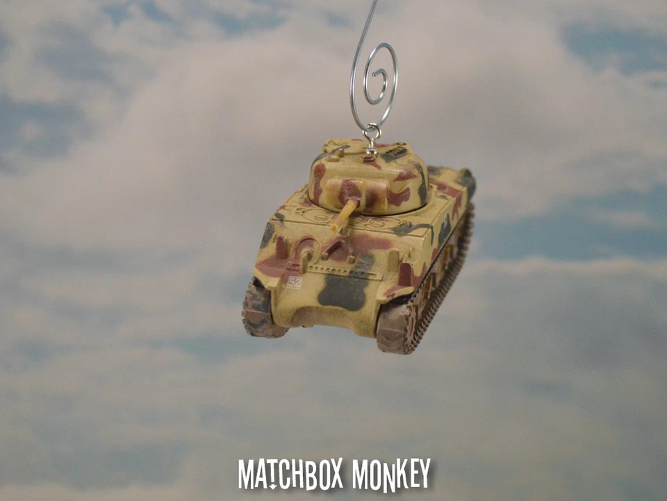 USA Sherman Tank M4 World War II WWII USMC Christmas Ornament 1/72 M-4 A3 Army - Image 3 of 4