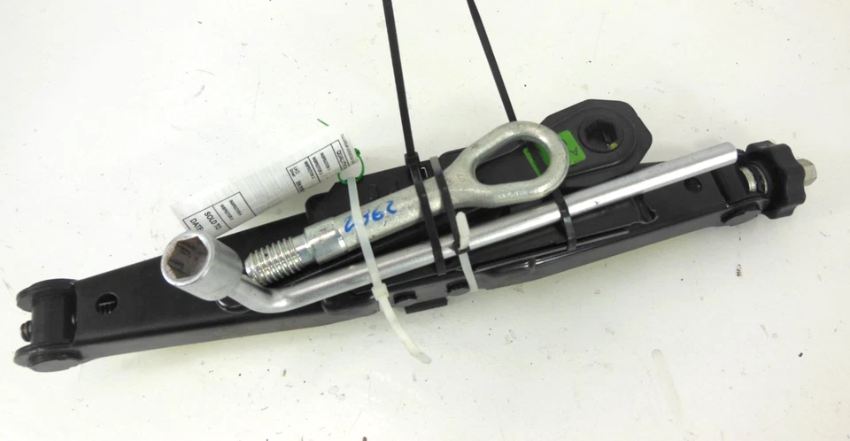 Mercedes-Benz GL320 2008 08 kit de gato de neumático de repuesto OEM Foto 2 de 4