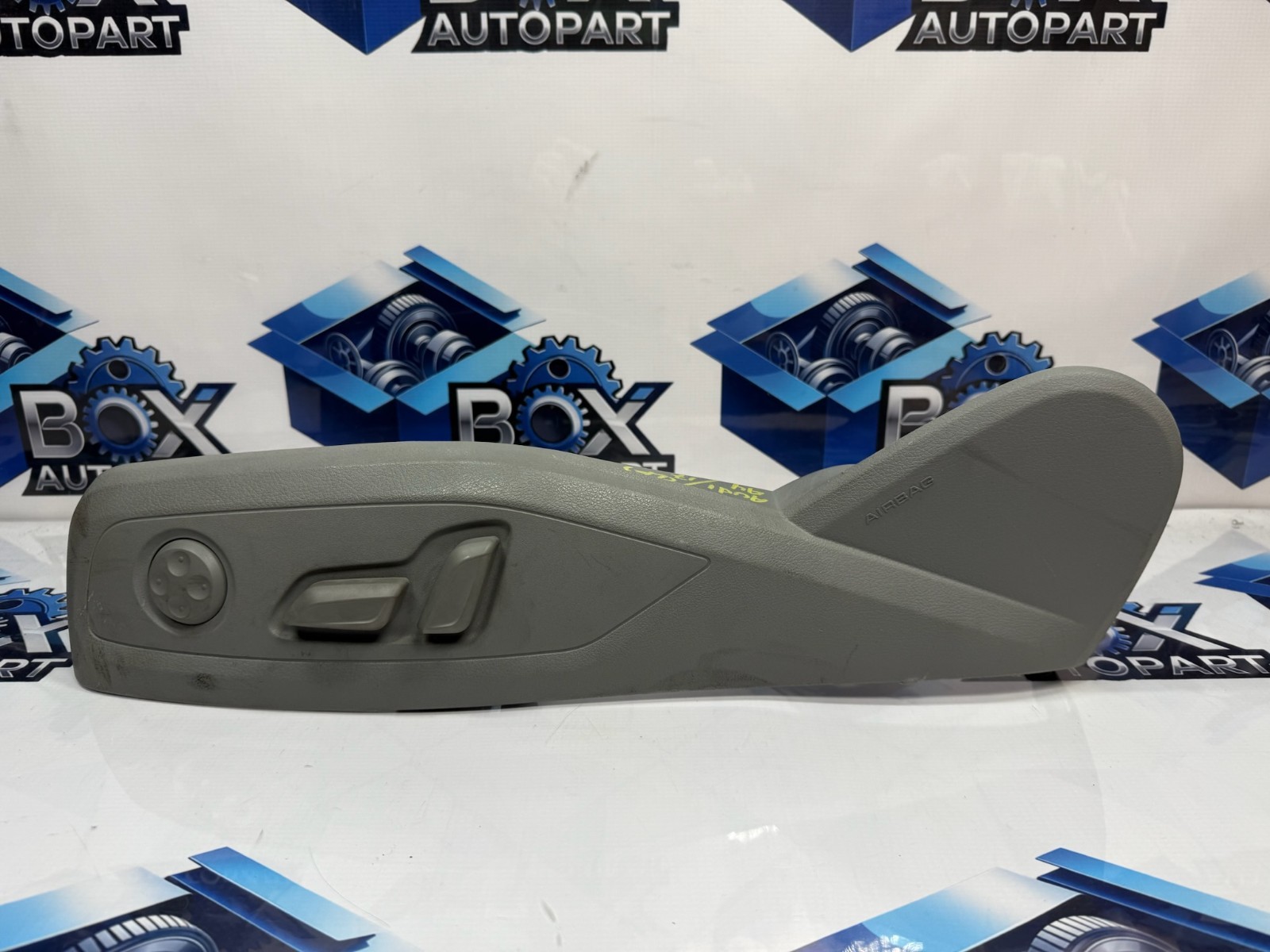 2017-2019 Audi A4 Front LH Seat Switch Trim Panel Buttons 8W0881325 OEM