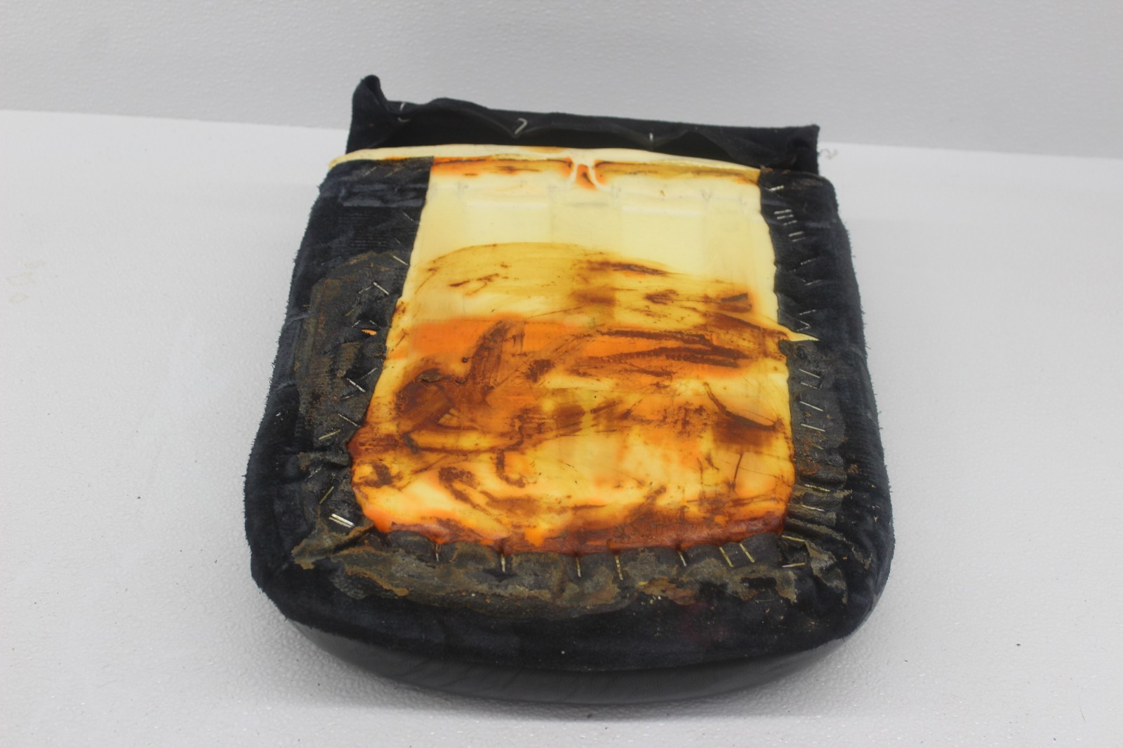 99-01 FERRARI 456 M FRONT PASSENGER LOWER CENTER SEAT PAD CUSHION