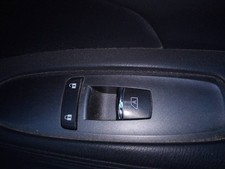 Lève vitre Infiniti Q70