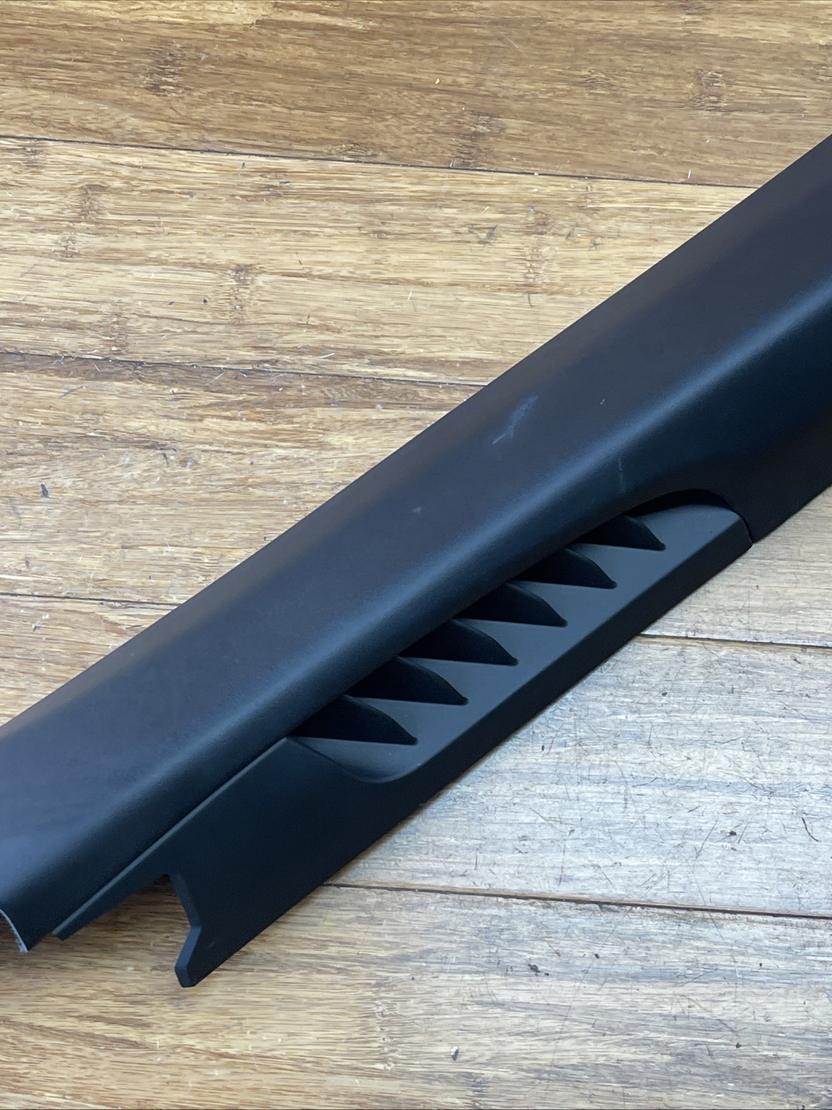 2017-2023 Rolls Royce Dawn RR6 Front Right A-Pillar Trim Cover OEM *NOTE*