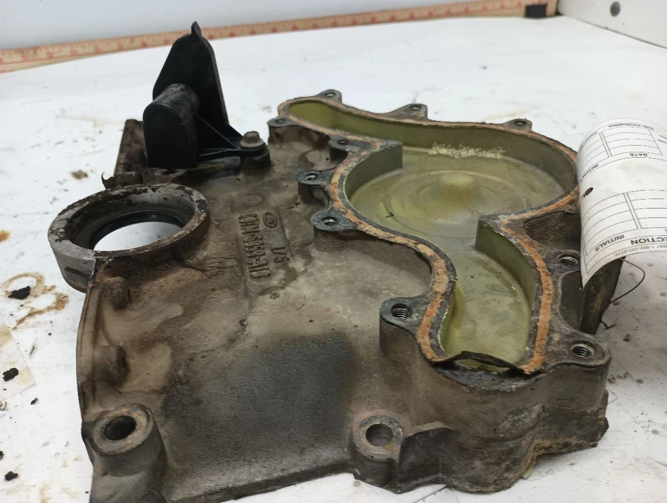 Cubierta de distribución de Ford Explorer 2000 4,0 L 11832960 Foto 3 de 4