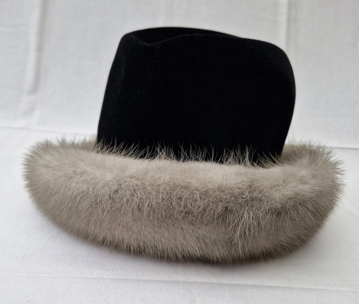 Edler Vintage Damen Hut – Schwarzer Samt mit echtem Pelzbesatz – Gr. 53 – Top...