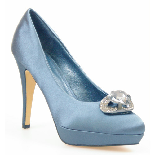 silver shoes designer