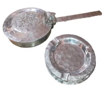 RARE Vtg Hammered Aluminum 6 Nesting Ashtrays in Silent Butler