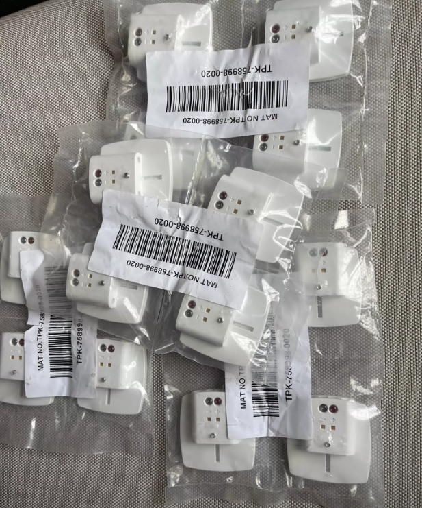 1pc White Bose MAT NO.TPK-758998-0020 Original Wires Speaker Plug