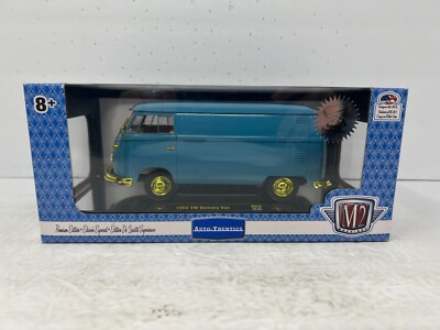 M2 Machines 1960 Volkswagen Delivery Van CHASE Auto-Thentics 1:24
