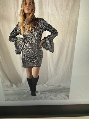 FREE PEOPLE DEZDEMONA BLACK MINI SEQUIN DRESS BELL LONG SLEEVE SIZE MED MWT | eBay FREE PEOPLE DEZDEMONA BLACK MINI SEQUIN DRESS BELL LONG SLEEVE SIZE MED MWT | eBay