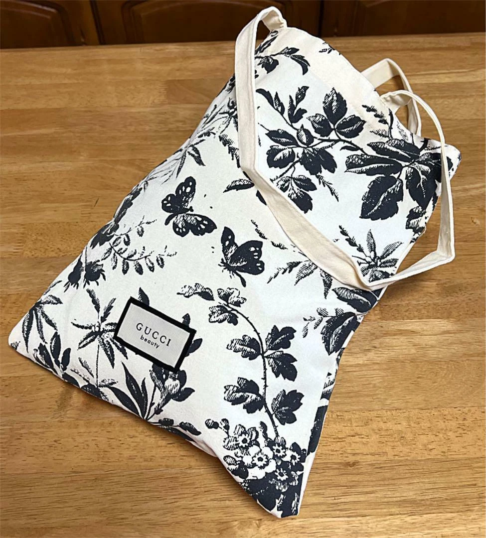 gucci laundry bag
