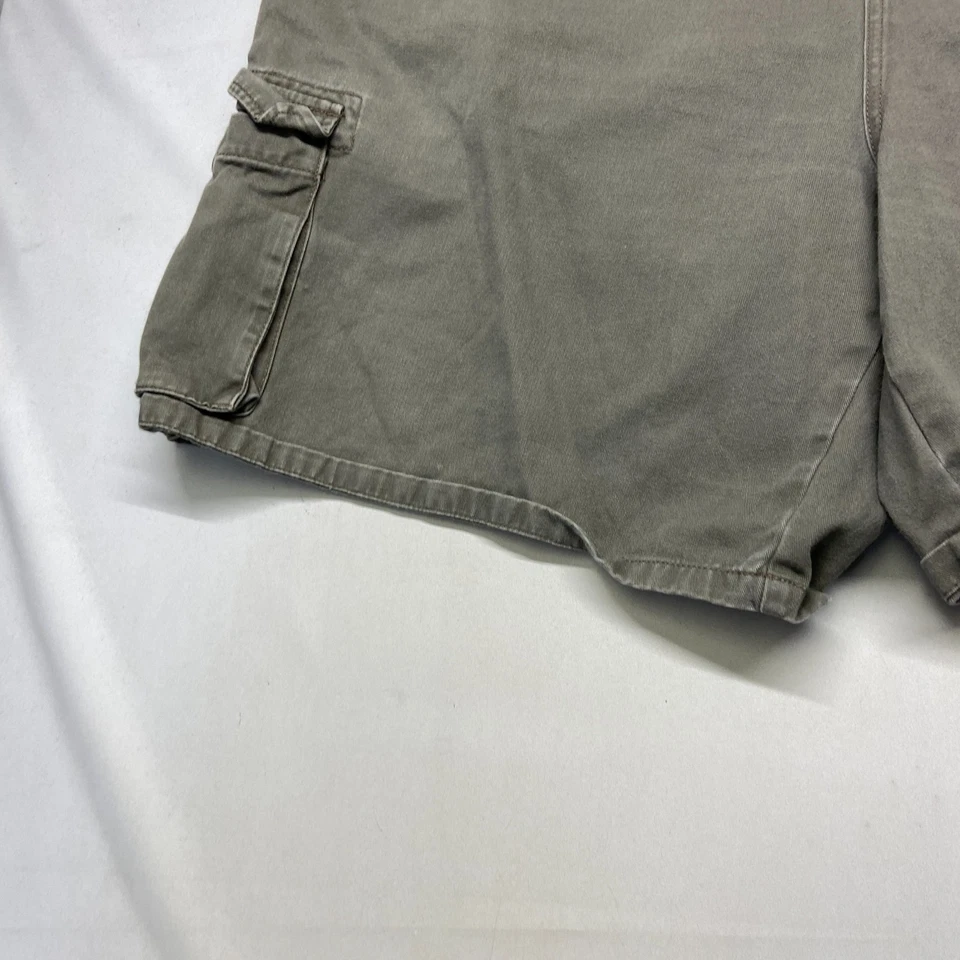 Vintage Big Dogs Cargo Shorts Womens 3X 44x8 Gray Cotton Cuffed Hem High Rise - Image 3 of 4