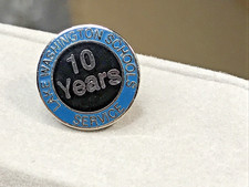 LAKE WASHINGTON SCHOOLS SERVICE 10 YEAR employee service award PIN