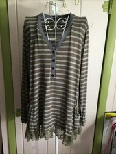 LOGO LORI Goldstein Striped Rib Knit Henley Top Tunic W Lace Hem Sz. XL V Neck