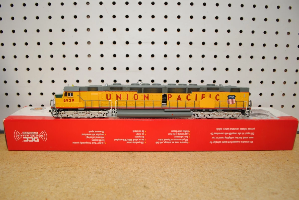 Preços baixos em Union Pacific Railroad Plástico Locomotivas para