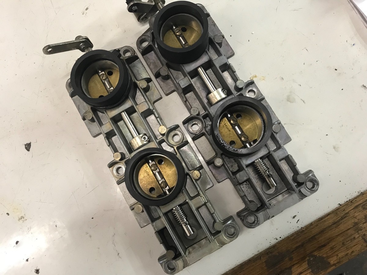 Evinrude Ficht Throttle Body 439158 , 439159 fits 115hp eFi