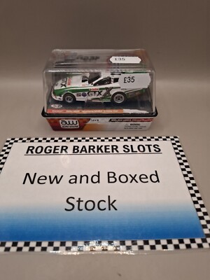 Auto World Mustang NHRA Funny Mike Neff Castrol Gear 1/64 Scale