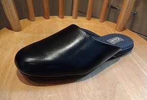 clarks house slippers