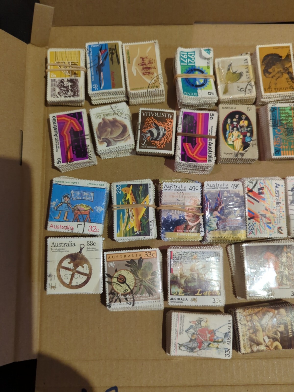 40x100=4000 Decimal used australian stamps Postage inc kiloware