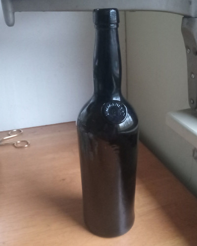 1840s EMMANUEL APPLIED SEAL BLACKGLASS PONTILED WINE BOTTLE CAMBRIDGE COLLEGE