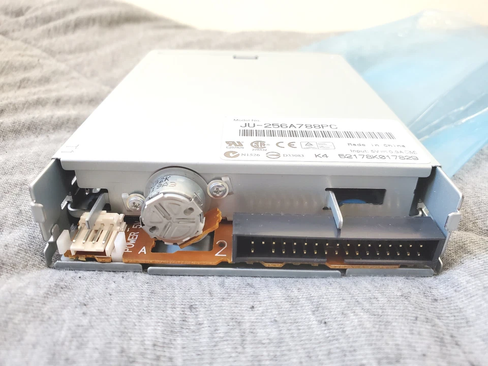 Unidad de disquete vintage NOS - 3,5", 1,44 MB - Mitsushita Panasonic JU-256A788PC Foto 3 de 4