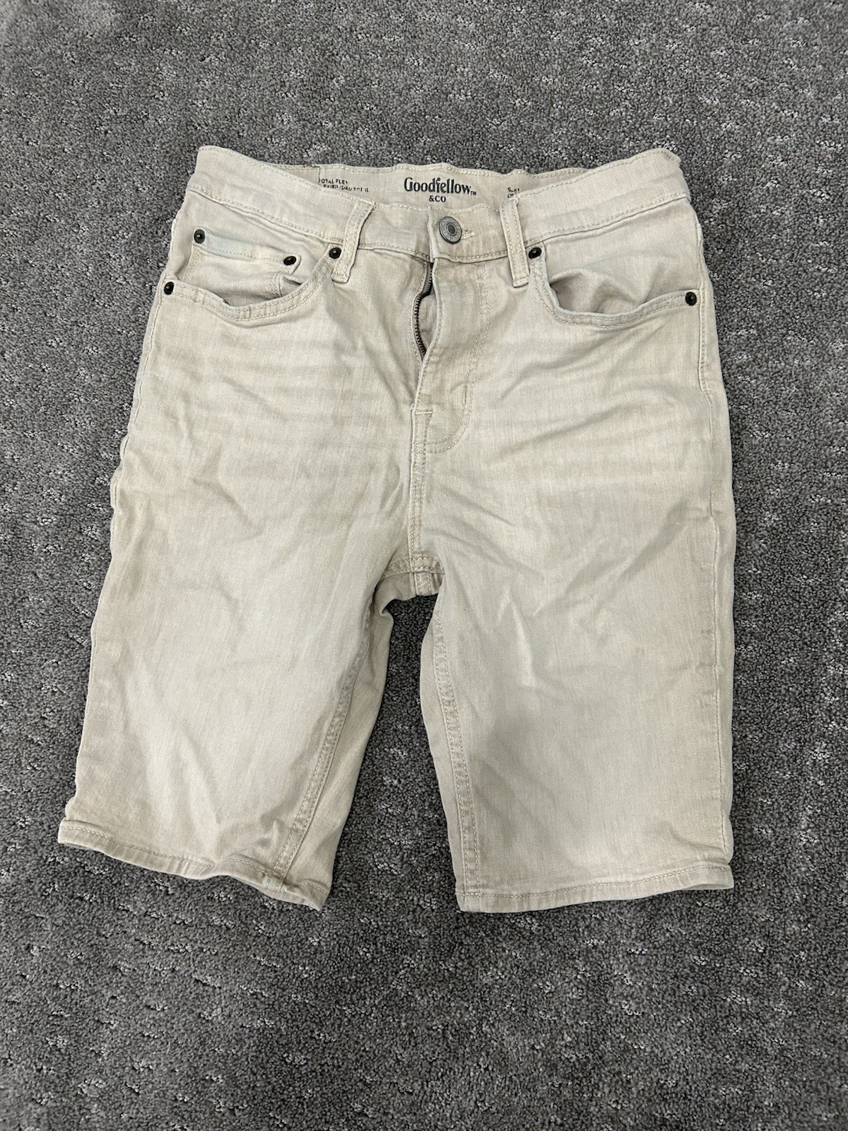 GoodFellow Co  khaki jean shorts  9