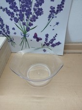 Ein Messbecher (Krug) mit einem Fassungsverm�...