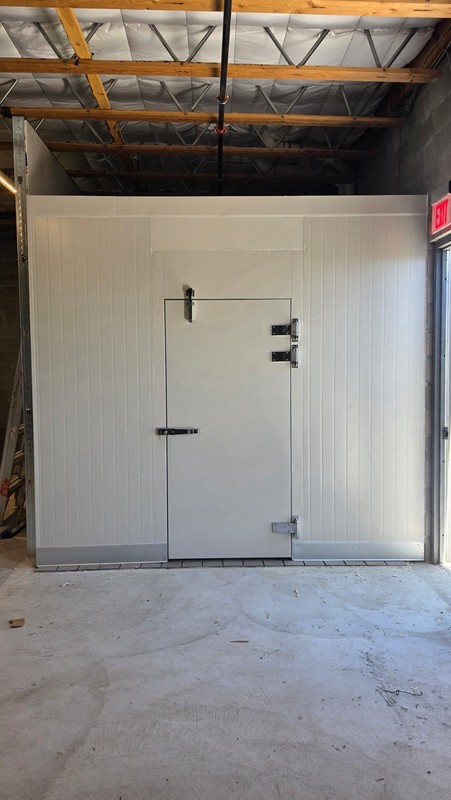 Commercial Walk-In Cooler/Freezer Insulated Panel Room w/ Hinged Door, White