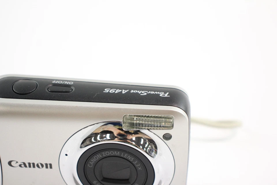 Canon Powershot A495 Digital Compact Camera Working w/ Canon 3.3x Zoom Lens - Image 3 of 4