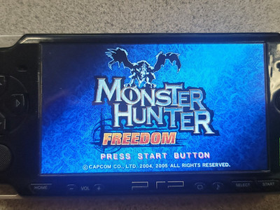 SONY PSP - MONSTER HUNTER FREEDOM - UMD ONLY - TESTED/WORKING - FREE SHIP
