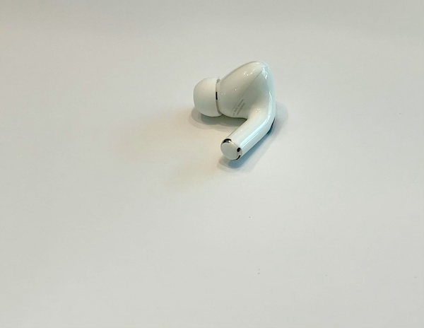 Apple AirPods Pro 2ª Generación A3047 Derecho - Grado A - OEM - Envío Rápido 2