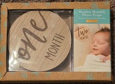 New In Box Kate  Milo Baby Wooden Monthly Photo Props 1-12 Months