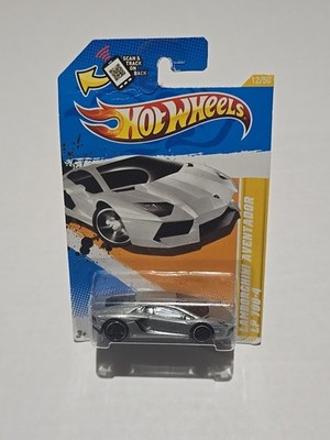 2011 HOT WHEELS 2012 NEW MODELS LAMBORGHINI AVENTADOR LP 700-4 SILVER 12/50