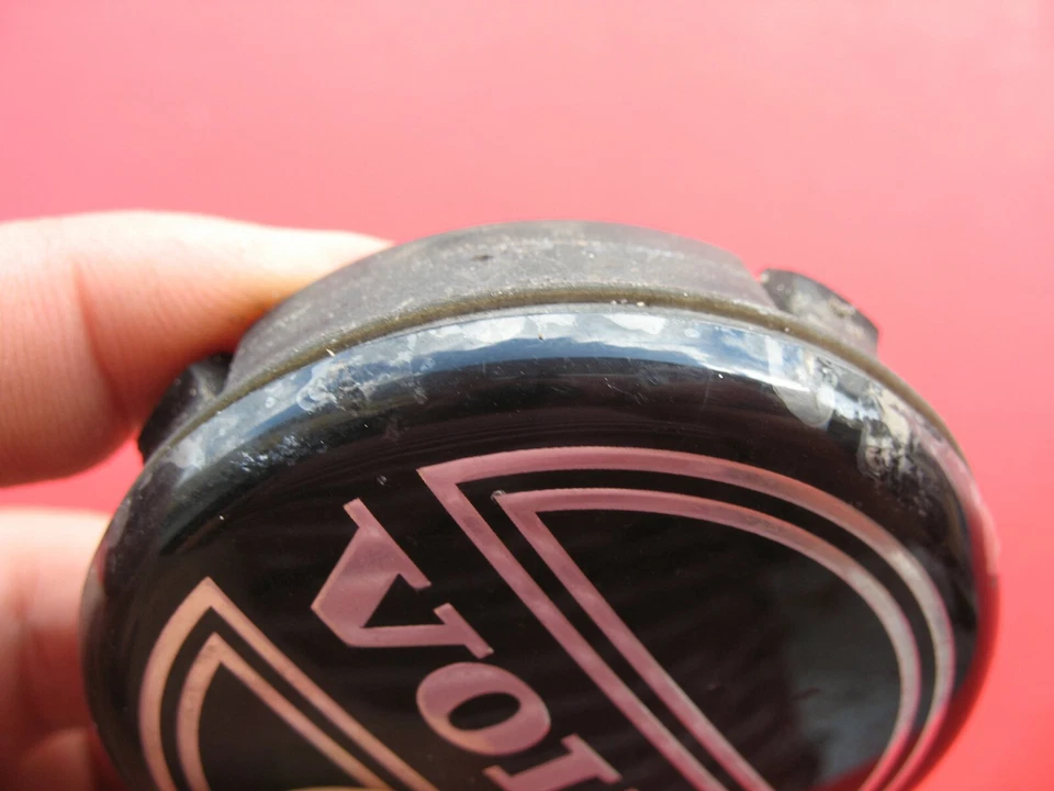 VOLVO S40 V40 S60 S80 850 S70 (1) TAPACUBOS TAPACUBOS TAPACUBOS TAPA CENTRAL ENCHUFE #5 Foto 3 de 4