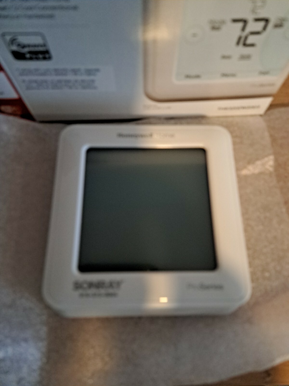 Honeywell Home T6 Pro Z-Wave Programmable thermostat