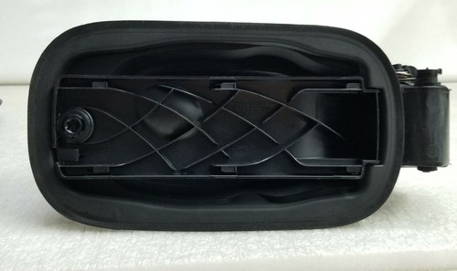 2018 VOLVO XC60 FUEL FLAP COVER 31424542 (2-Pcs) - Picture 8 of 10