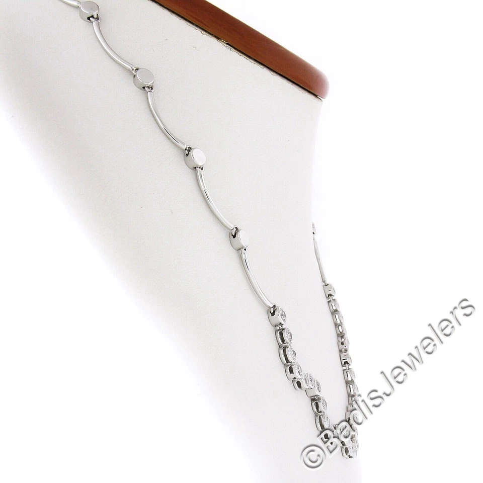 Collar de eslabones ondulados de diamantes con bisel brillante redondo de oro blanco de 14 quilates de 16,5" 2,50 quilates Foto 3 de 4