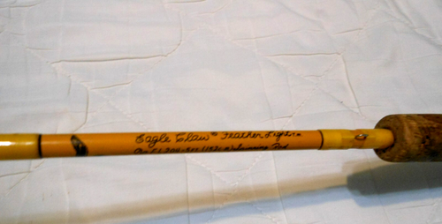 Eagle Claw Featherlight FL204 Two 2 Piece 5' 0" Fiberglass Spinning Rod Lure 2-6