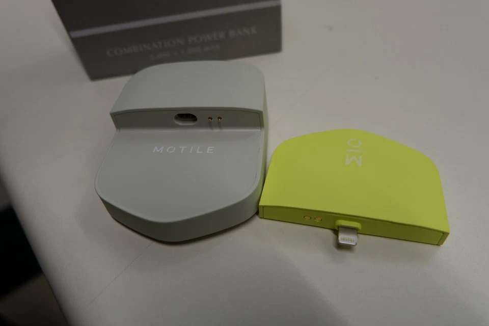 Banco de potência combinado Motile para dispositivos Apple, novo - Imagem 2 de 4