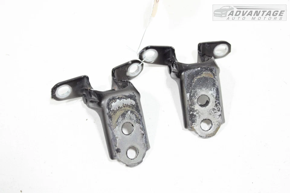2020-2024 NISSAN SENTRA FRONT PASSENGER DOOR UPPER & LOWER HINGE SUPPORT SET OEM - Image 3 of 4