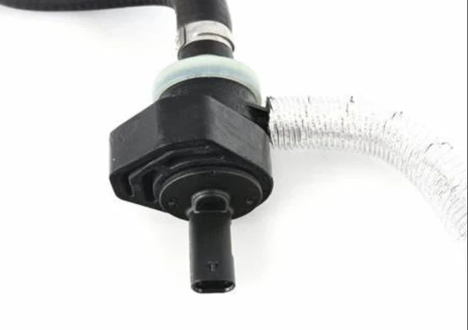 Engine Vent pipe for Mercedes Benz W176 W246 C117 X156 A B CLA GLA 180 200 250 Foto 3 de 3