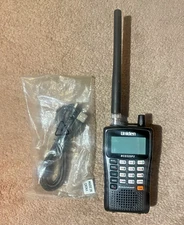 Uniden BCD325P2 Handheld Trunk Tracker V Scanner w/belt holder & charger - Used