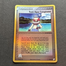 Team Aqua Conspirator 77/95 Reverse Holo Team Magma vs Team Aqua NM / MINT