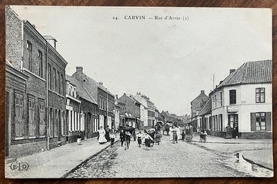 Dept 62 Pas de Calais. CARVIN . Rue d'Arras belebt