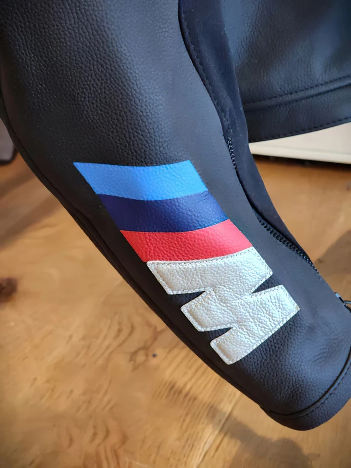 Chaqueta de moto de cuero negra para hombre con armadura CE | Equipo de carreras de motocicletas estilo BMW Foto 3 de 4