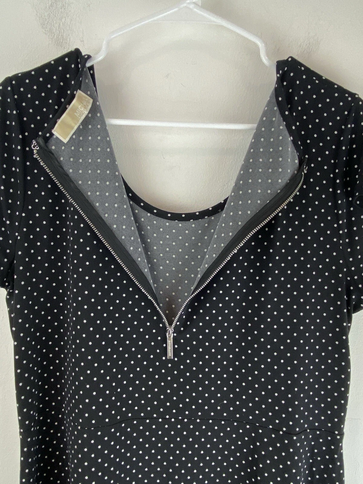 Abito Michael Kors nero bianco a pois aderente e svasato linea A taglia Large