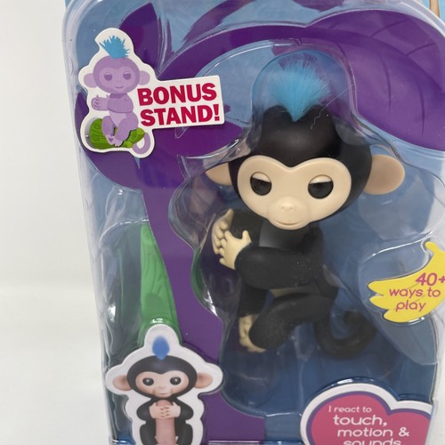 Fingerlings - Interactive Baby Monkey - Finn (Black with Blue Hair) By WowWee 5+ - 第 4/15 張圖片