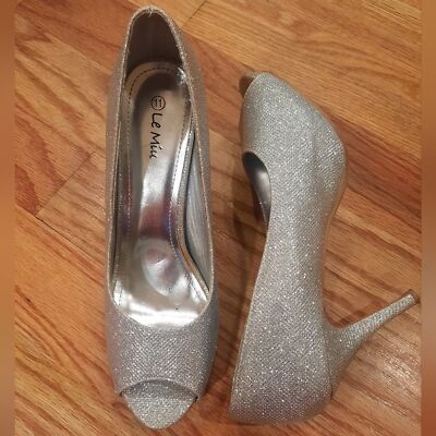 Le Mui Peeptoe Silver Glitter Pumps -  Size 11